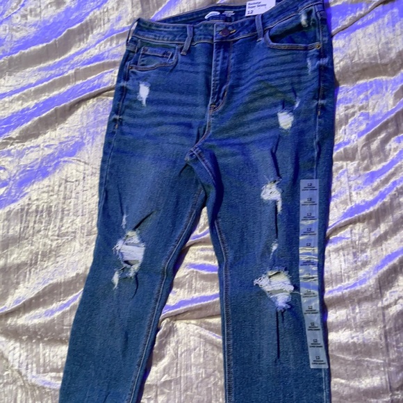 Old Navy Mid Rise Rockstar Super Skinny Jeans - Picture 4 of 7